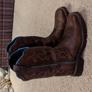 Justin's cowboy boots